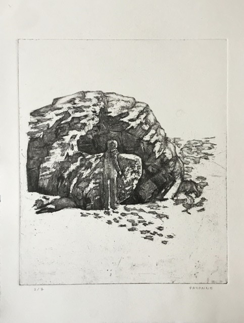 Enfant et rocher en bord de mer. Bretagne. Gravure sur cuivre. Eau forte et aquatinte.